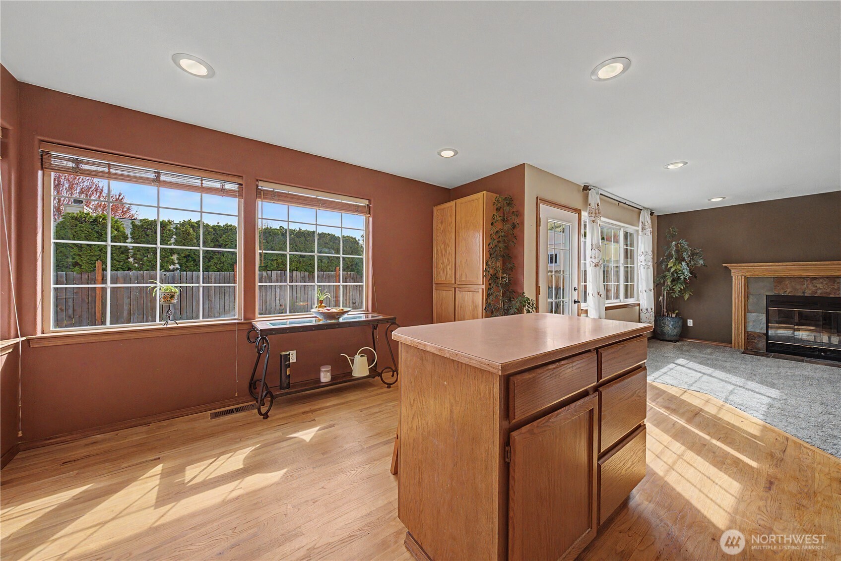 1929 Hideaway Place Property Photo 6