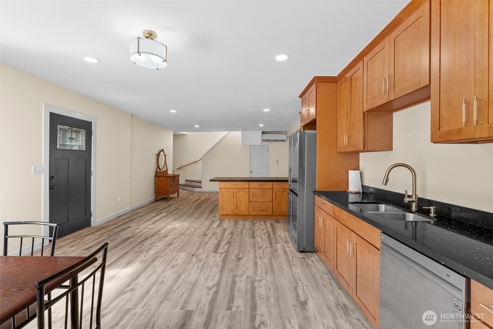 241 W Deyette Road Property Photo 18