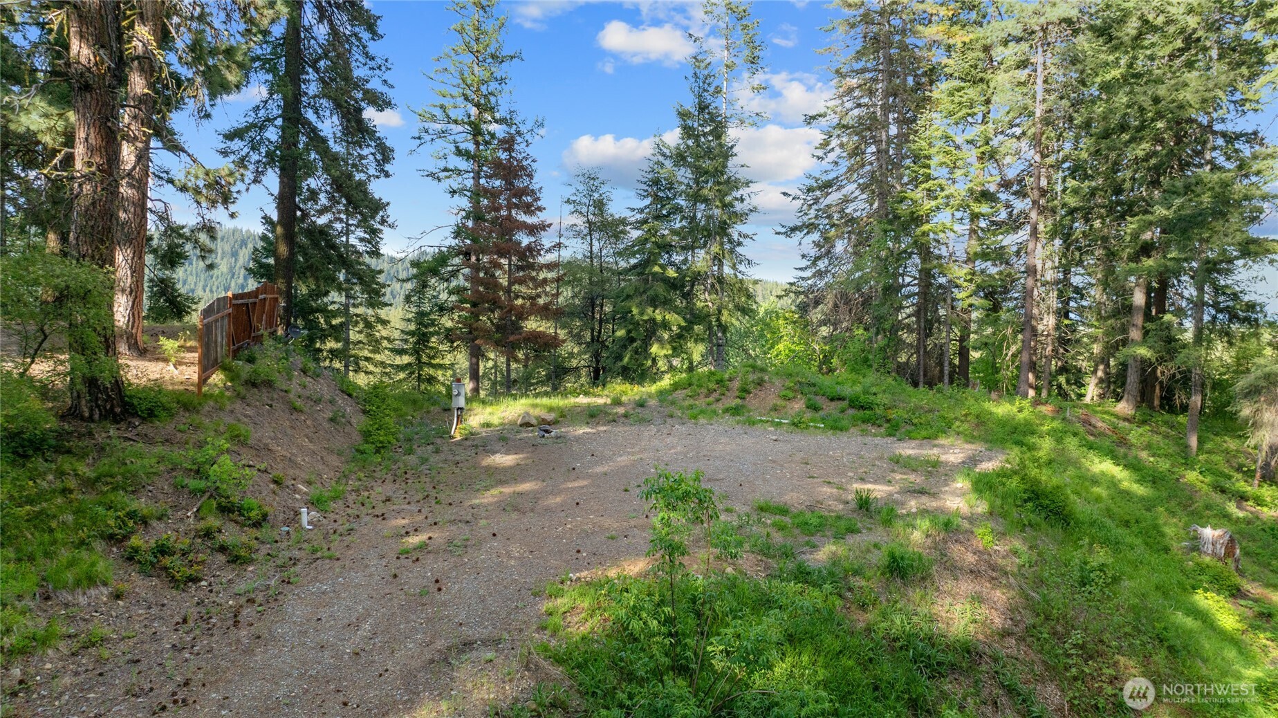 1380 Oakmont Drive Property Photo 1