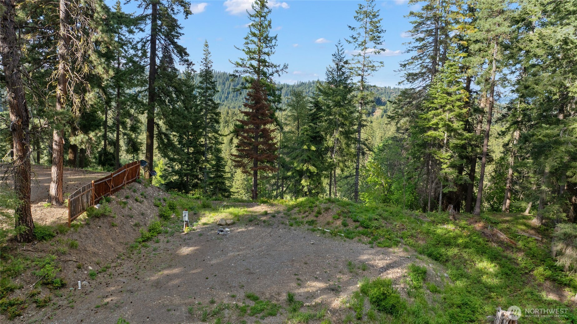 1380 Oakmont Drive Property Photo 14
