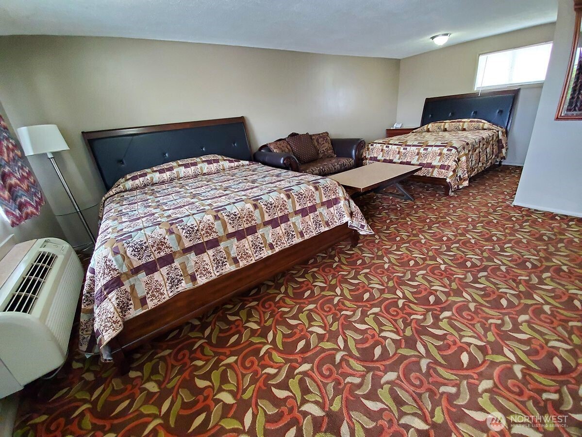 12525 W Sunset Highway Property Photo 29