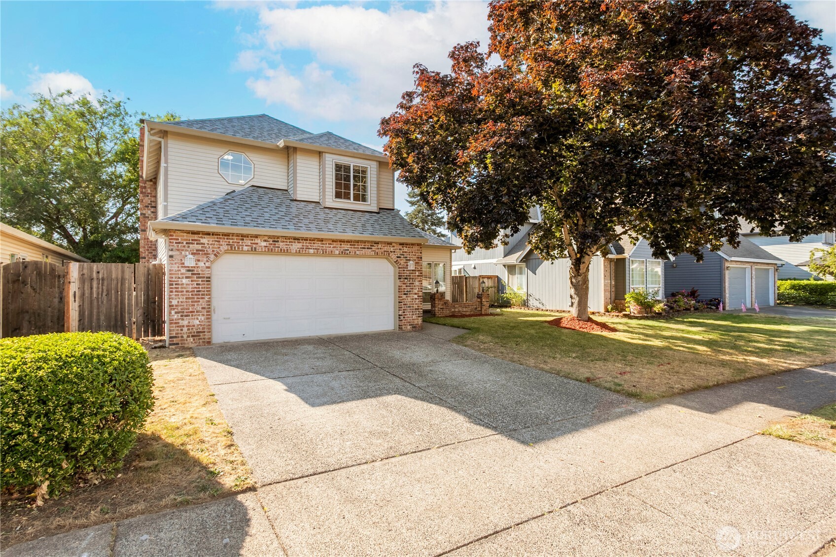 1712 Se Solomon Loop Property Photo 1