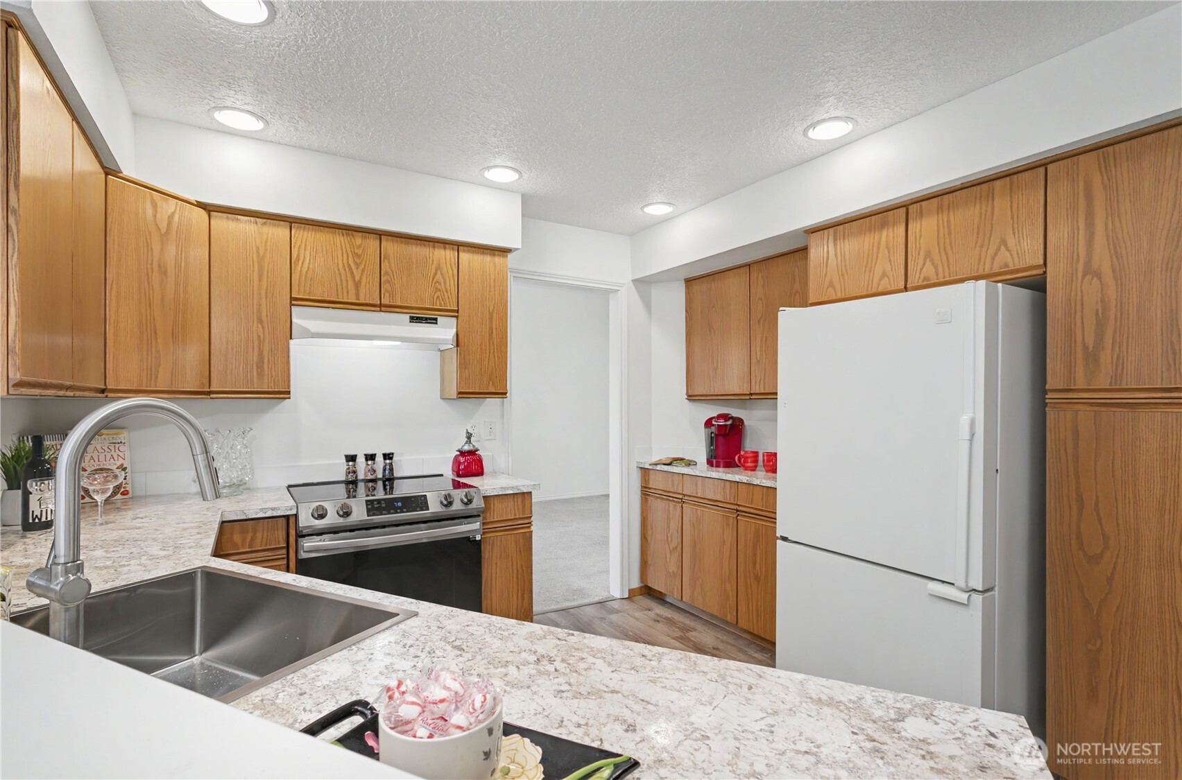 1712 Se Solomon Loop Property Photo 7