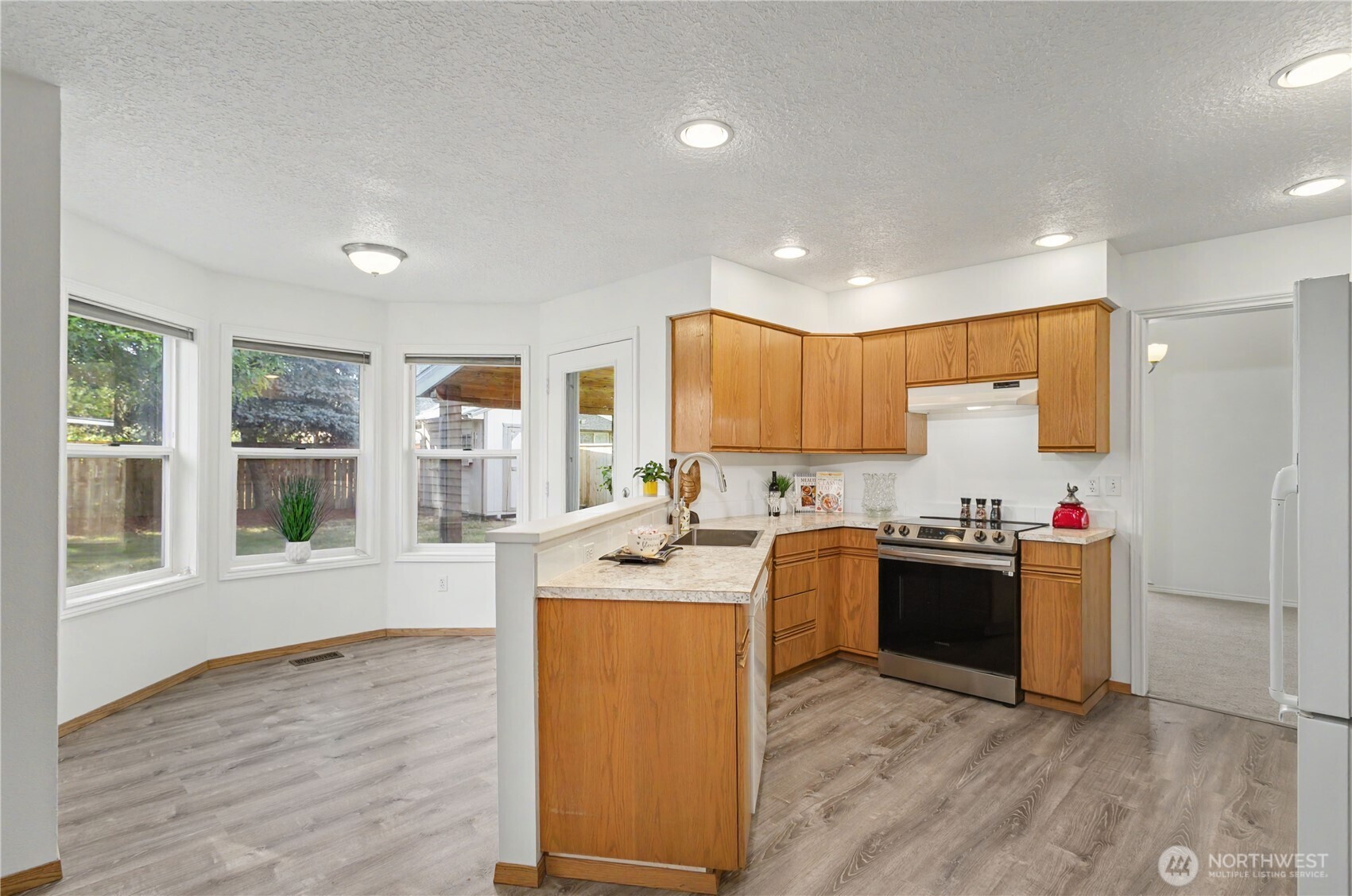 1712 Se Solomon Loop Property Photo 9