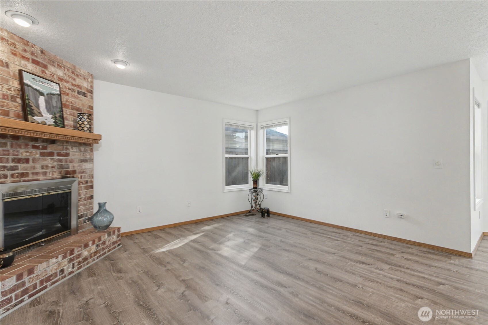 1712 Se Solomon Loop Property Photo 12