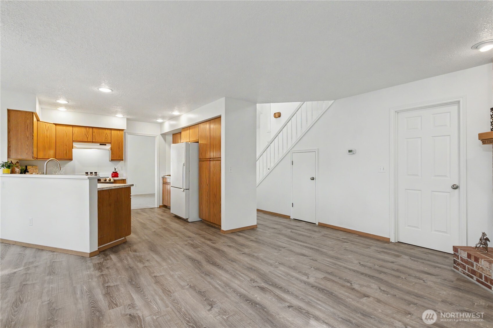 1712 Se Solomon Loop Property Photo 13