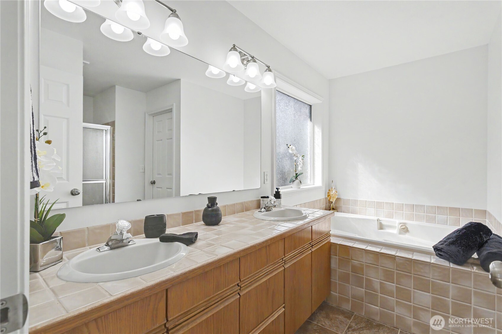 1712 Se Solomon Loop Property Photo 18