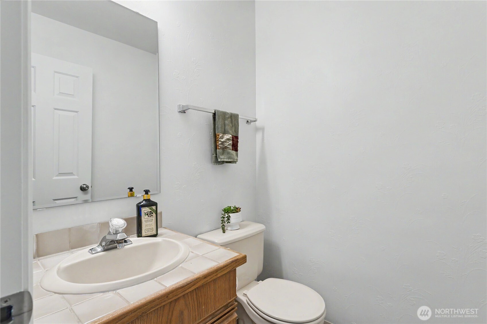 1712 Se Solomon Loop Property Photo 30