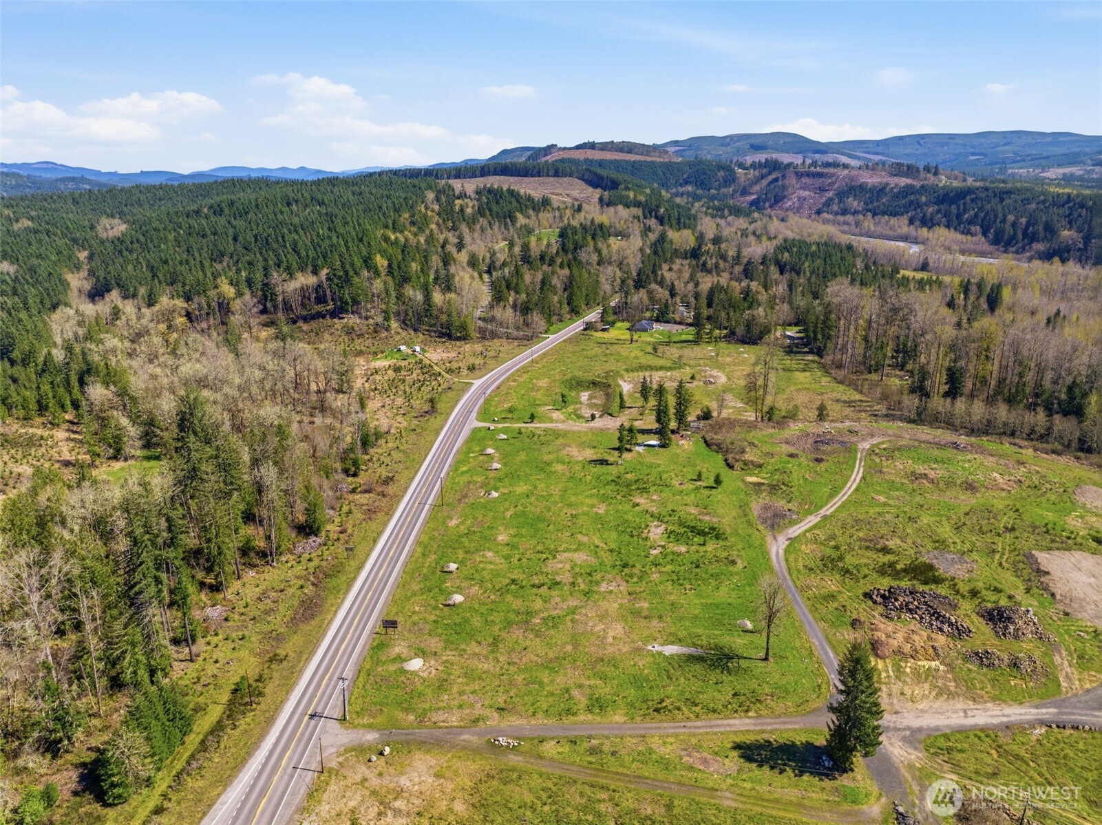 7481 Spirit Lake Highway Property Photo 2
