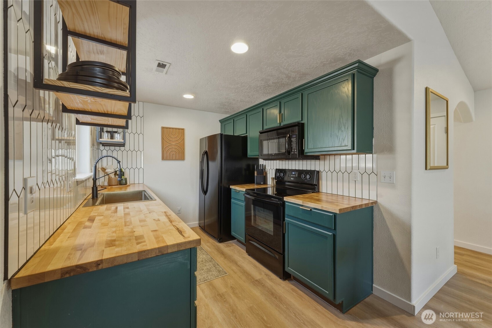 1203 Sw Carver Street Property Photo 10