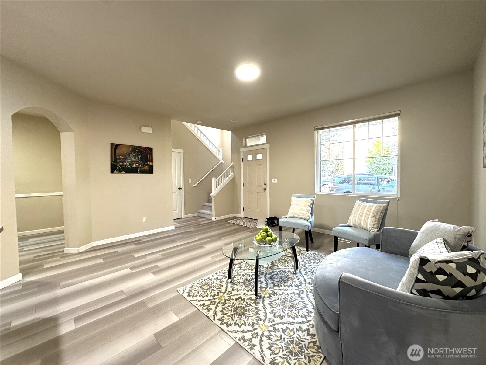 367 Graham Avenue Property Photo 4
