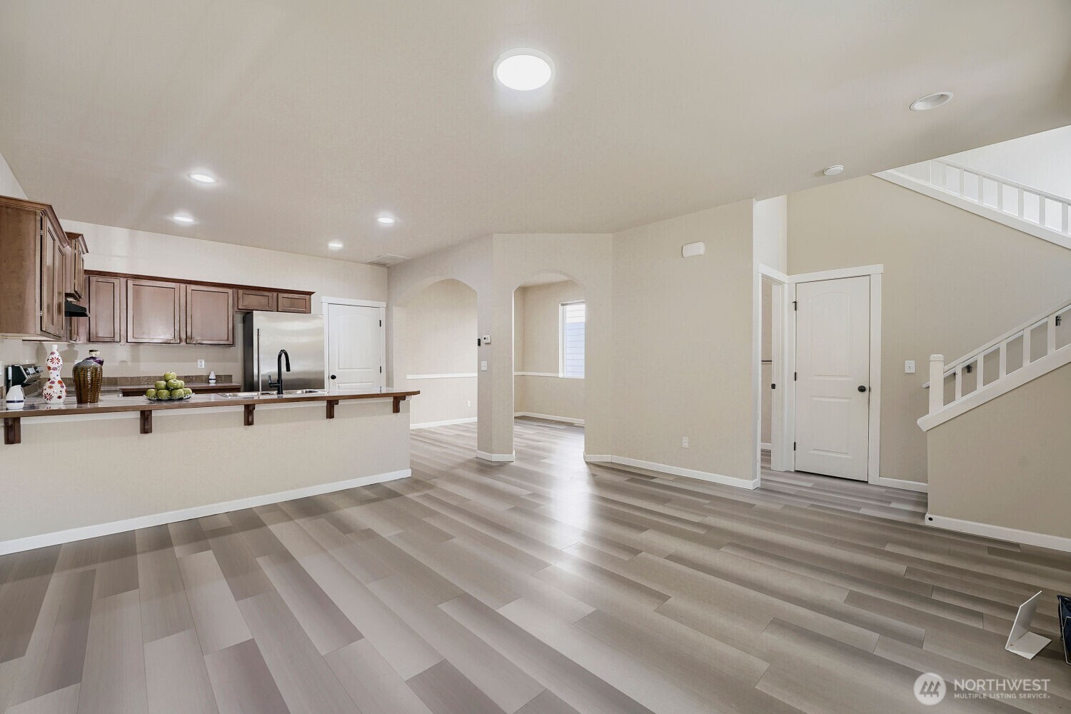 367 Graham Avenue Property Photo 9