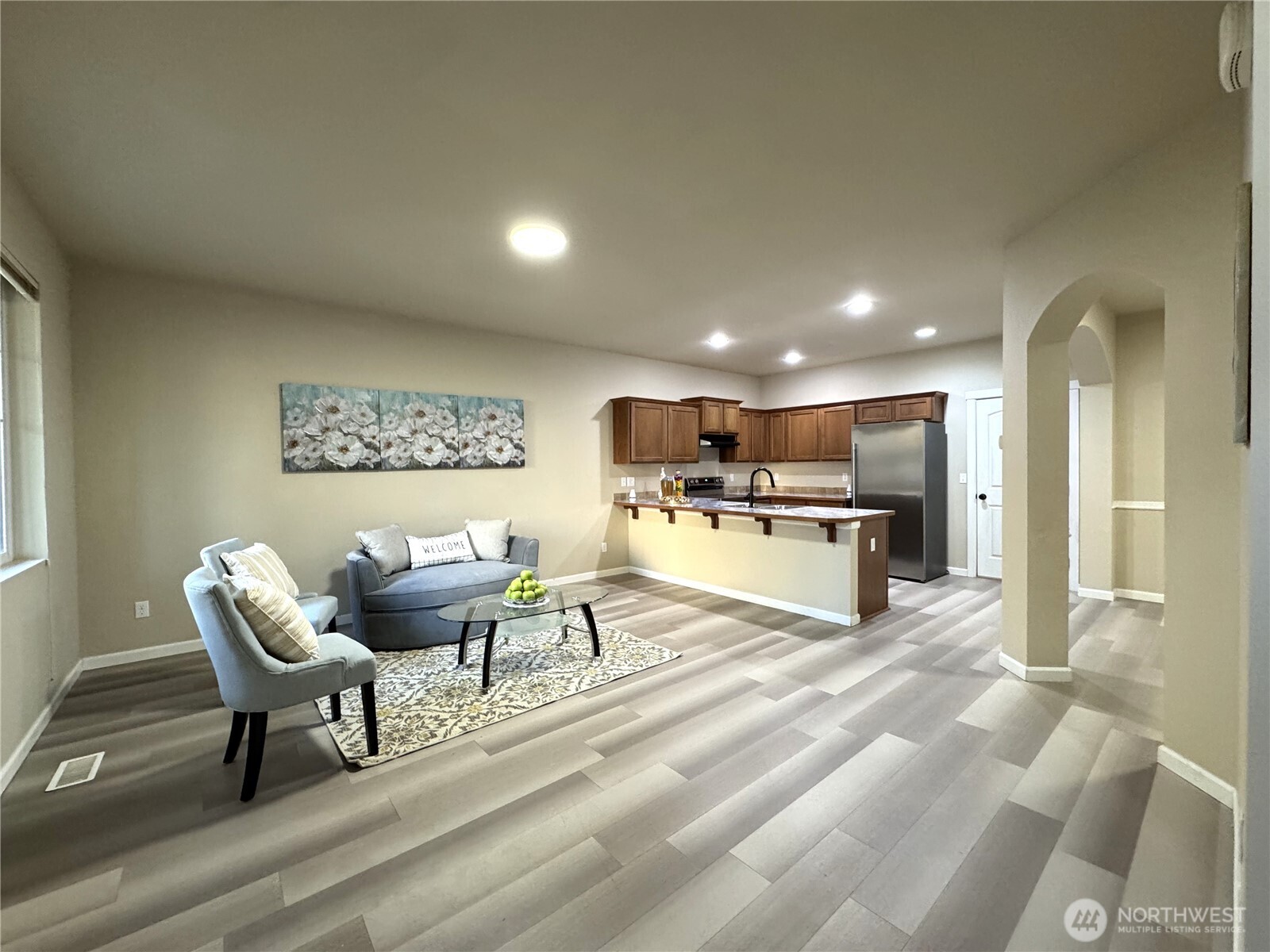 367 Graham Avenue Property Photo 23