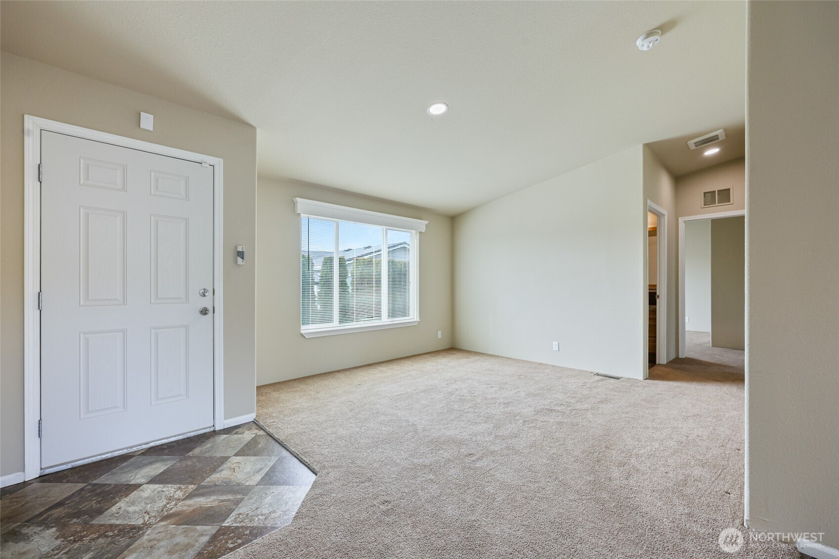 3516 Meadowbrook Lane Property Photo 4