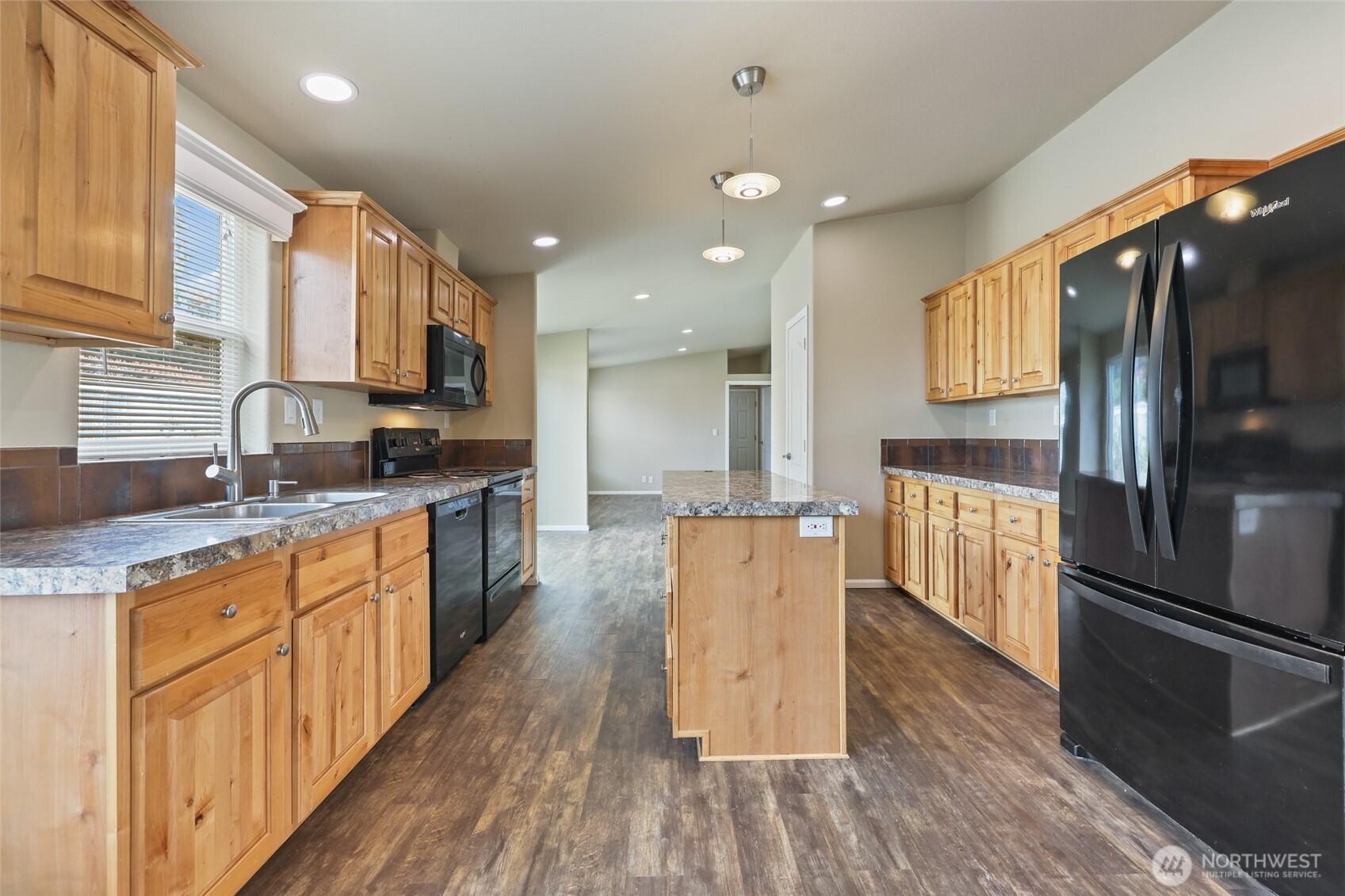 3516 Meadowbrook Lane Property Photo 7