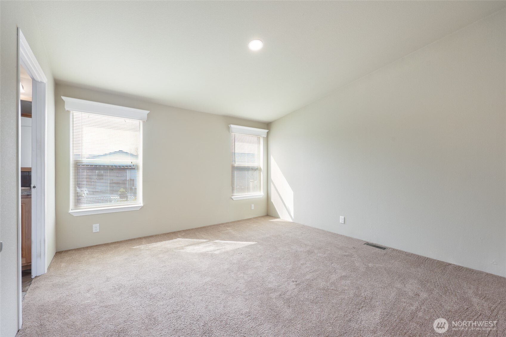 3516 Meadowbrook Lane Property Photo 13