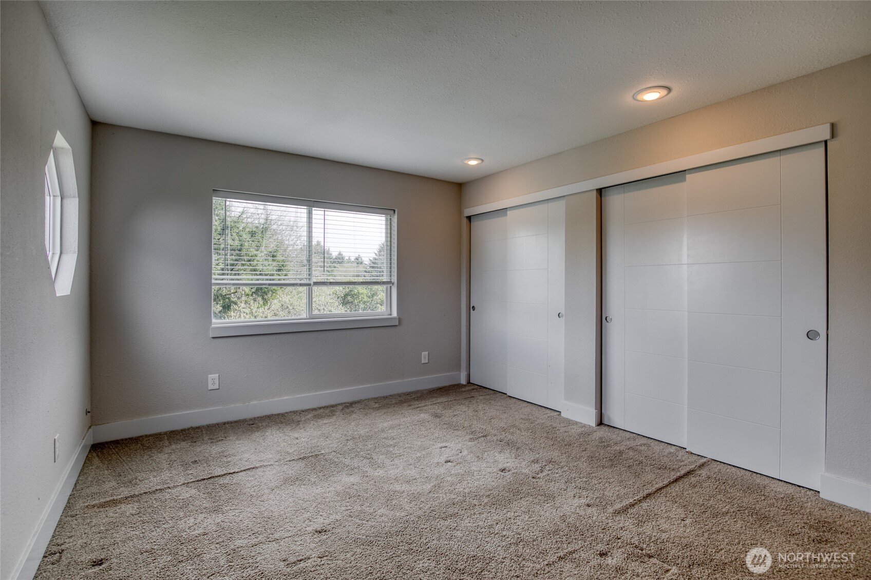 260 Ocean Shores Boulevard Property Photo 10
