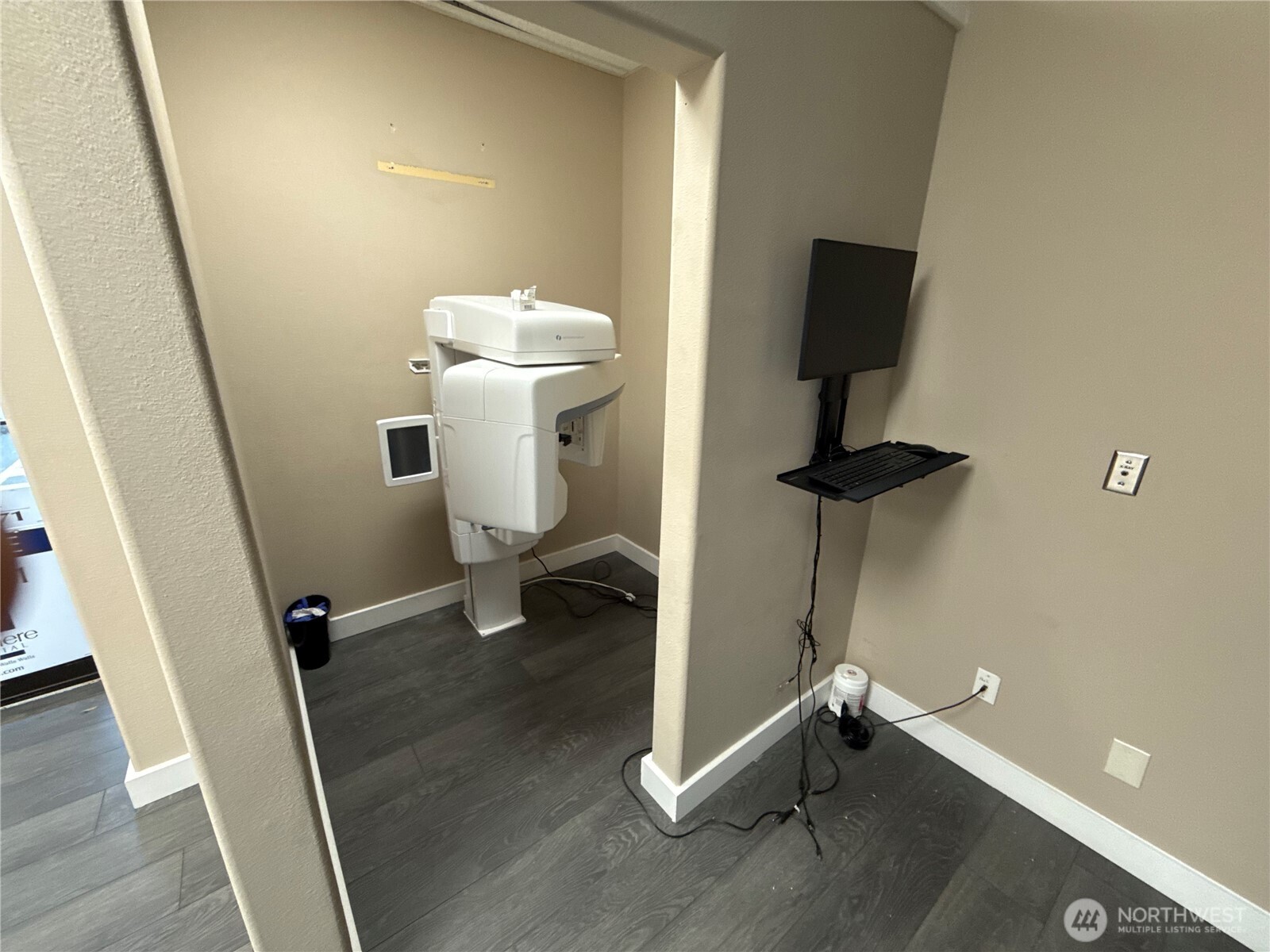 1648 Plaza Way Property Photo 15