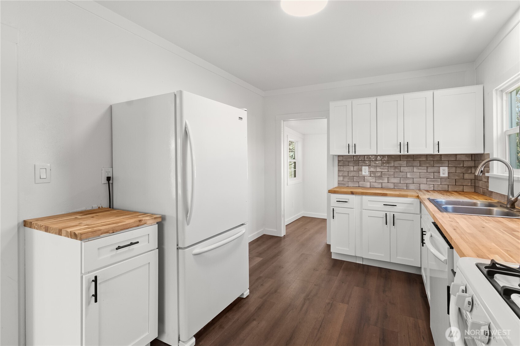 1014 B Street Property Photo 12