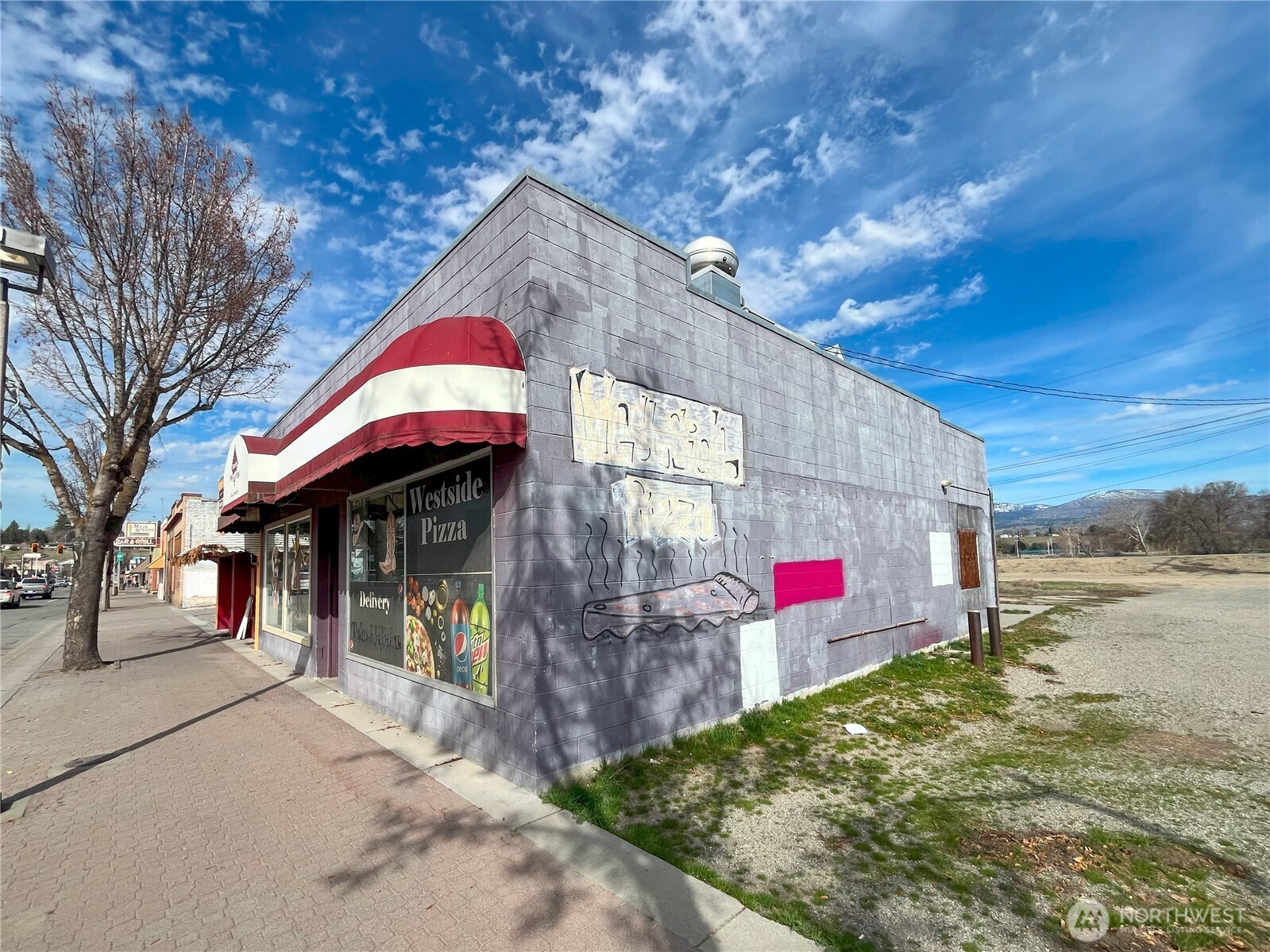 19 Main Street Property Photo 2