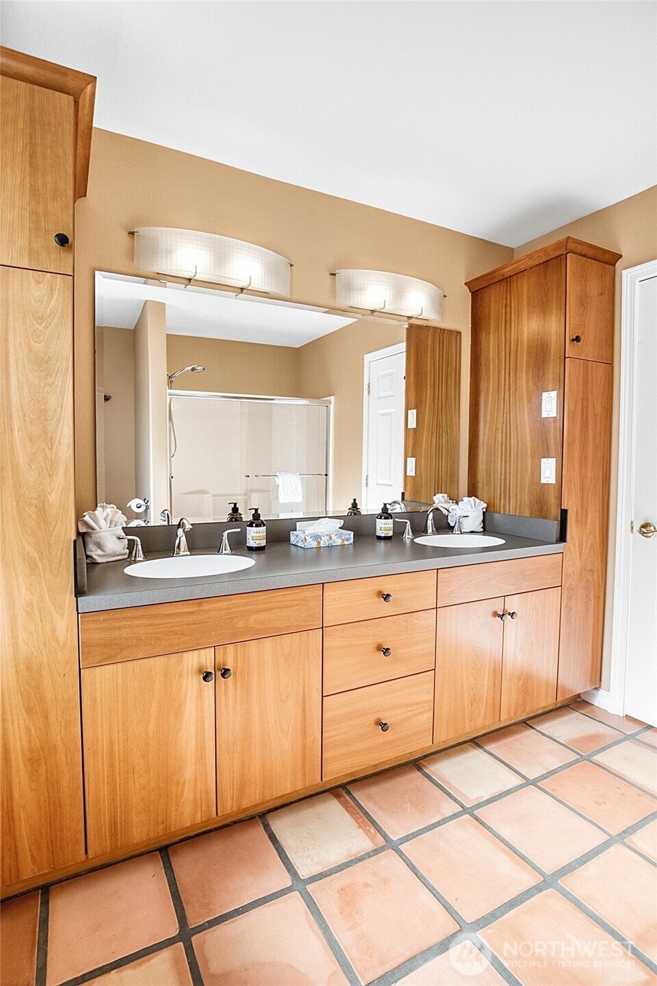 27 Ocean Lane Property Photo 12