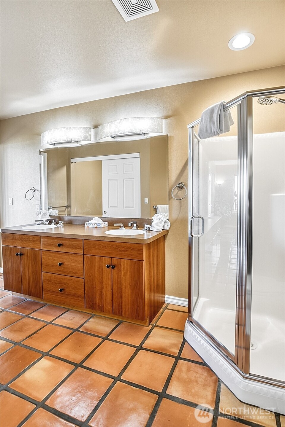 27 Ocean Lane Property Photo 13
