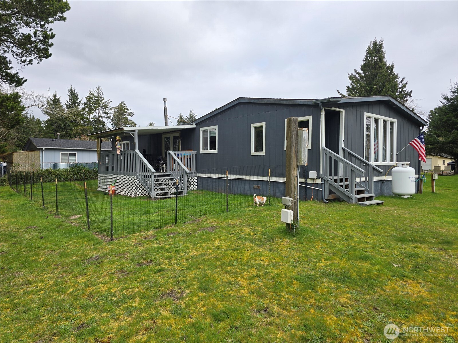32211 N Place Property Photo 6