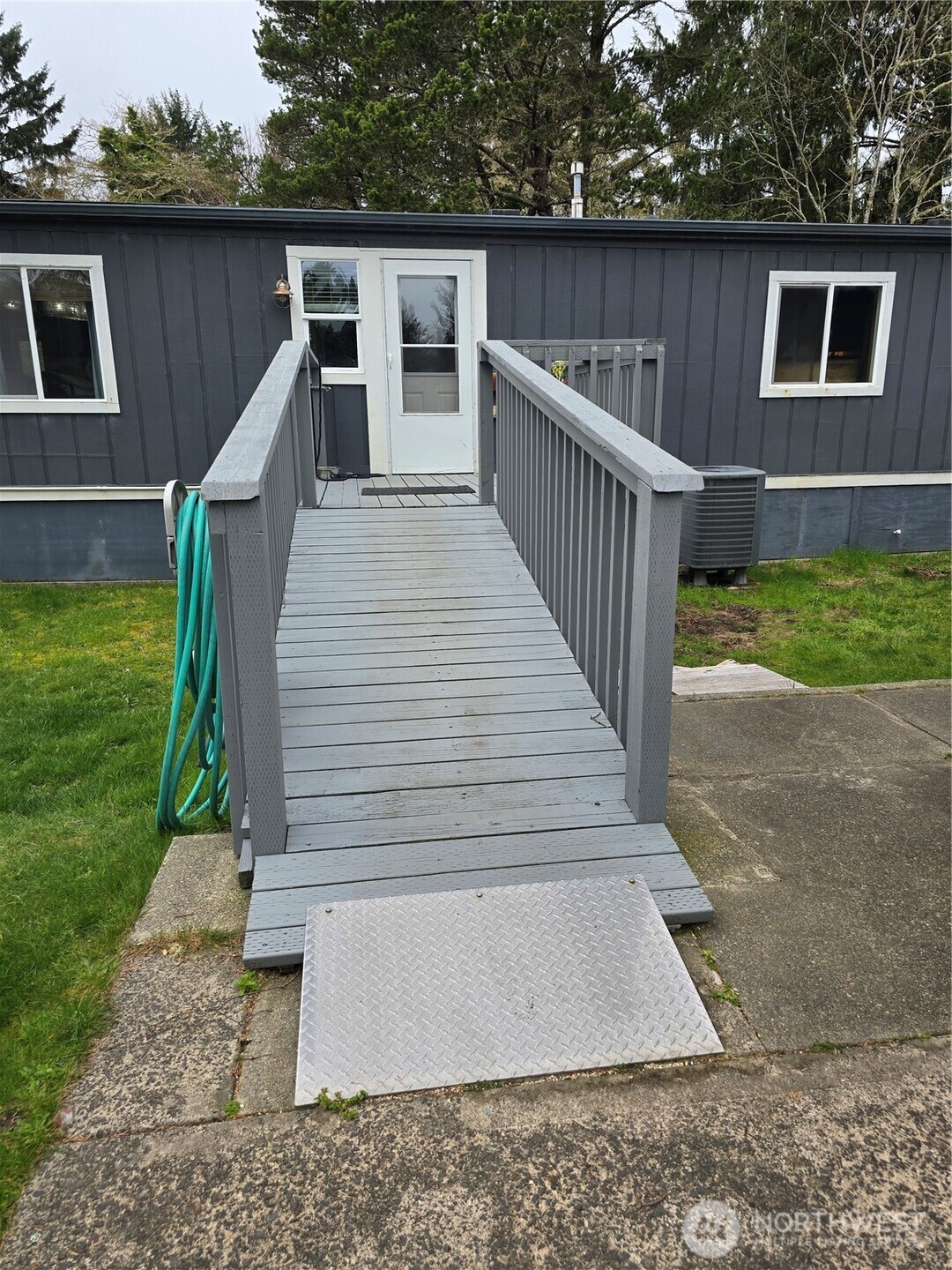 32211 N Place Property Photo 7