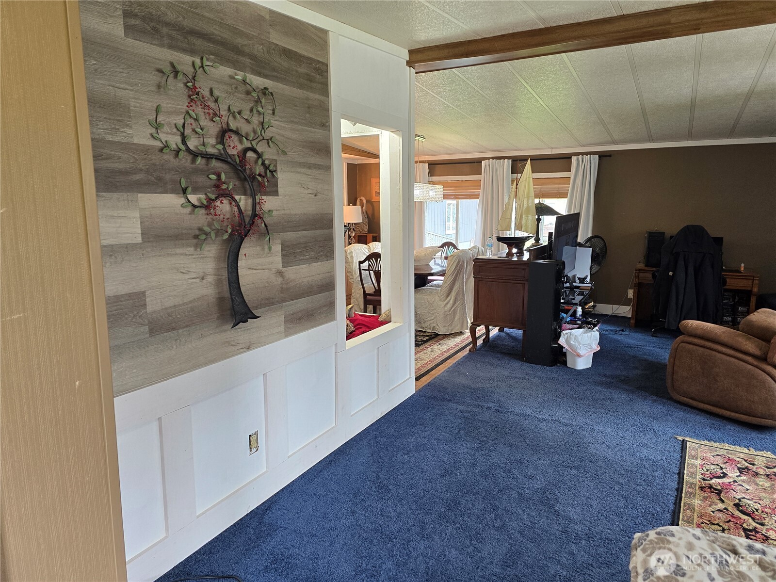 32211 N Place Property Photo 10
