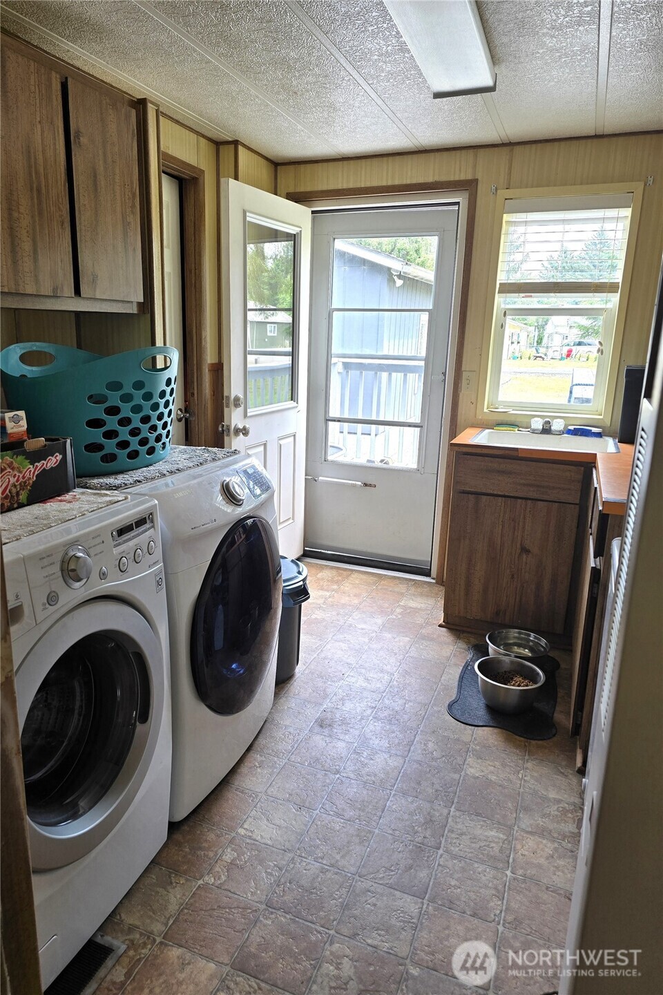 32211 N Place Property Photo 22