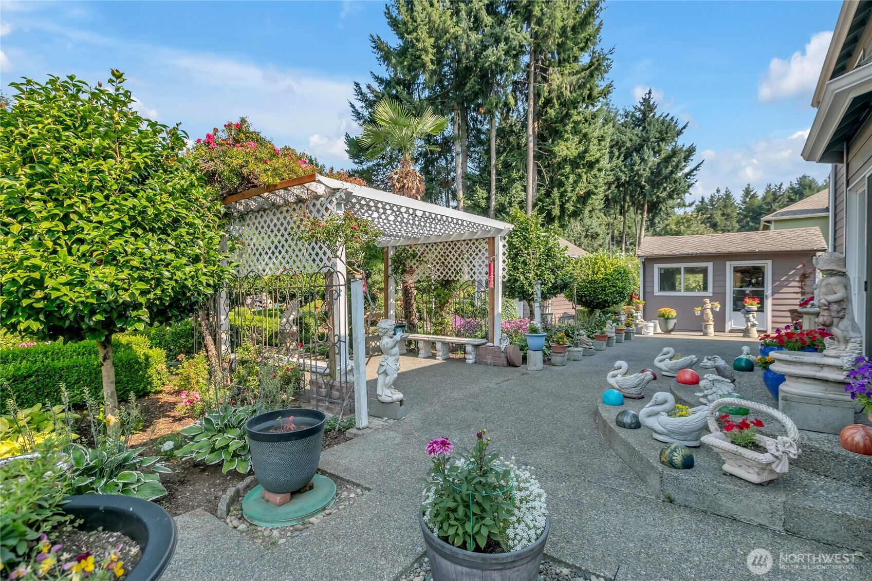 630 Calistoga Street Property Photo 28