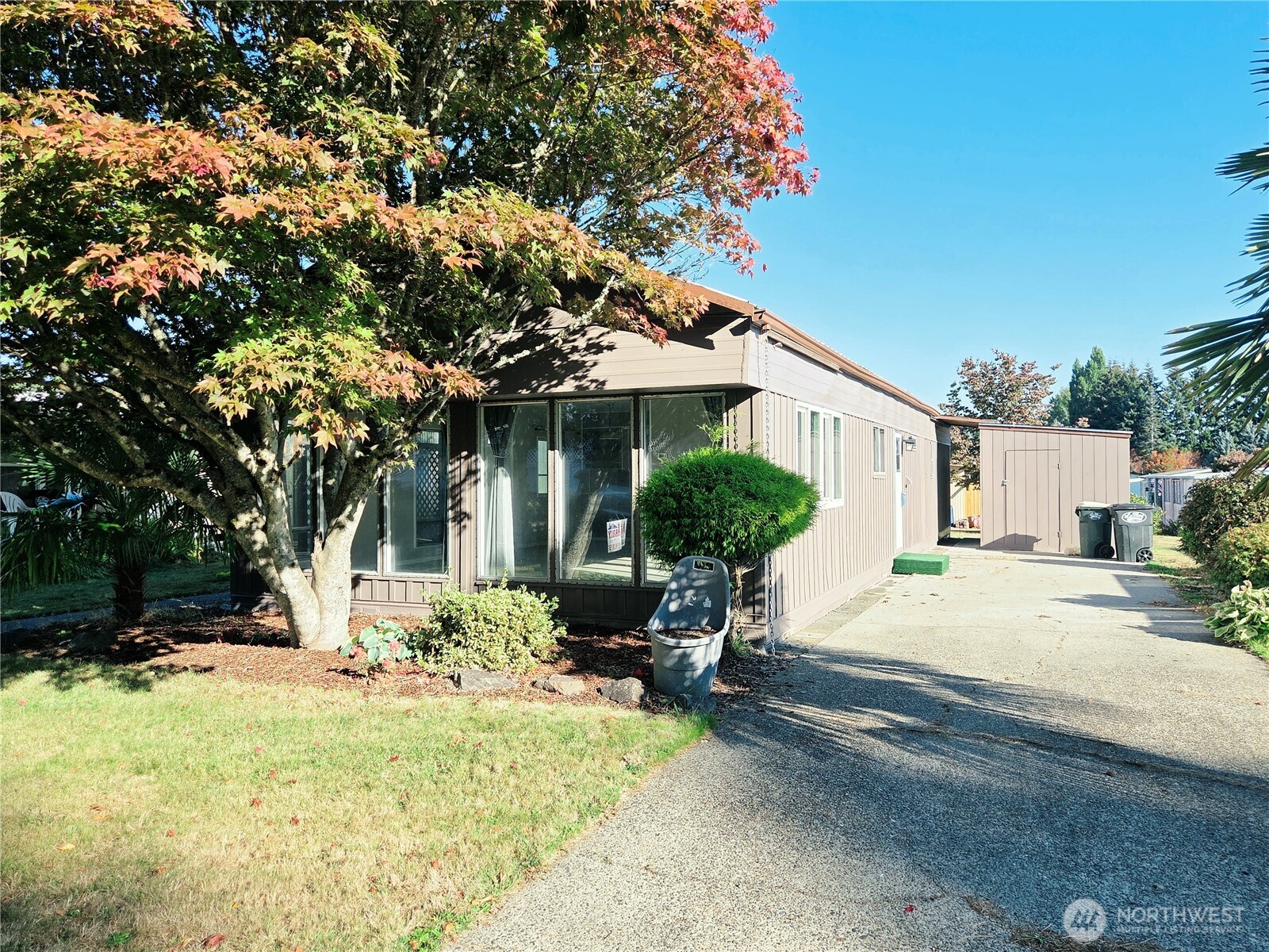 1342 Alonda Lane Property Photo 2