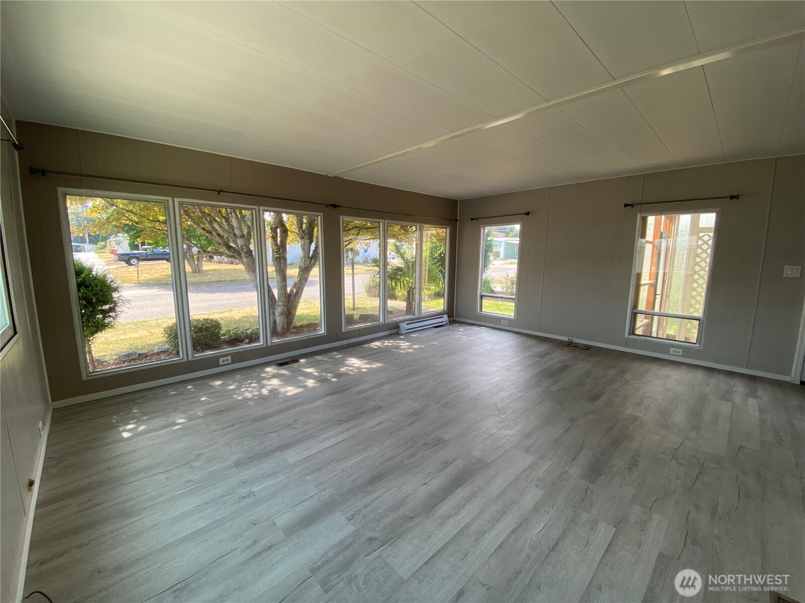 1342 Alonda Lane Property Photo 4