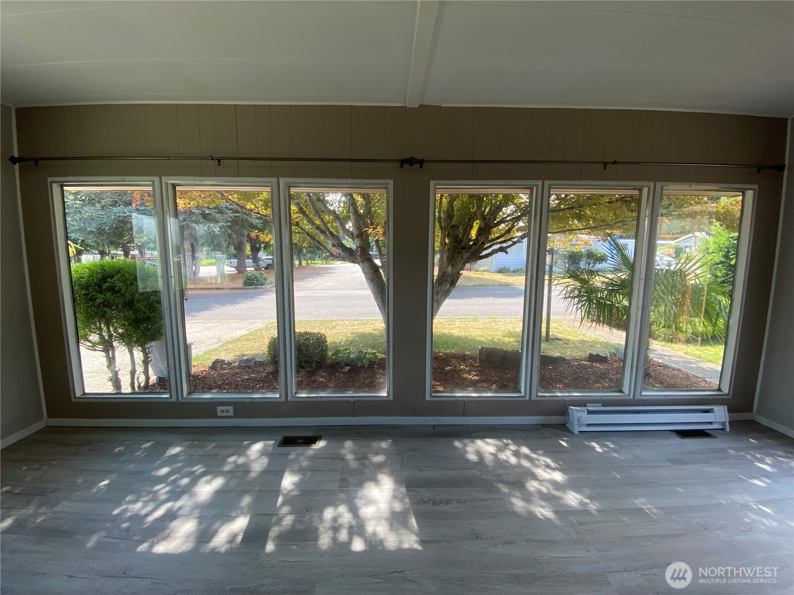 1342 Alonda Lane Property Photo 5