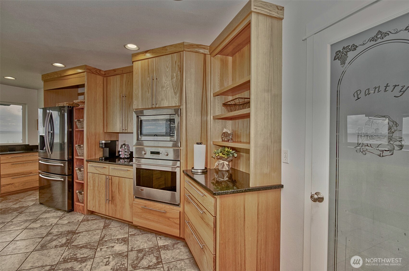 925 Claire Court Property Photo 12