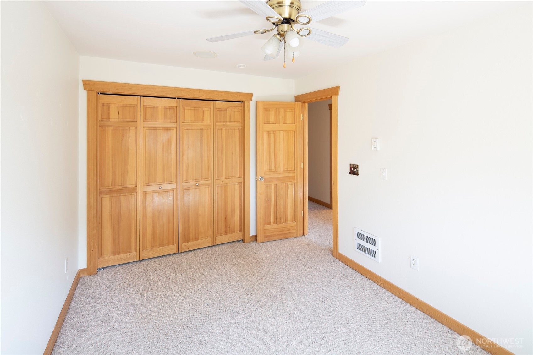 307 2 Cascadian Lane 32 Property Photo 24