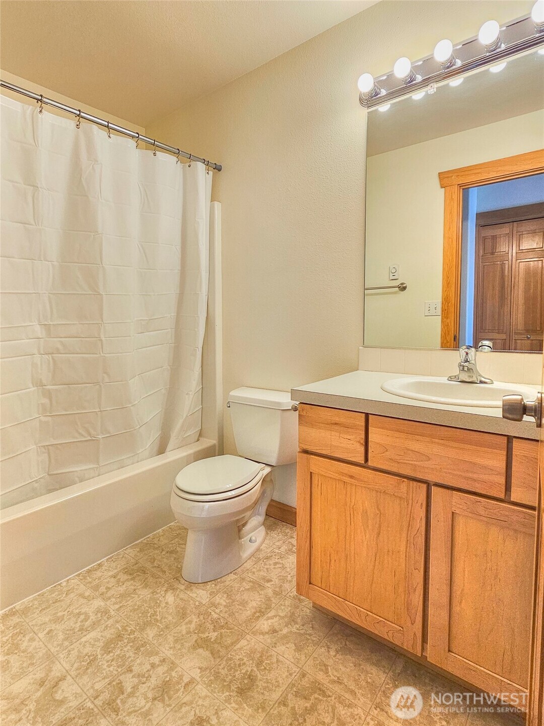 307 2 Cascadian Lane 32 Property Photo 26