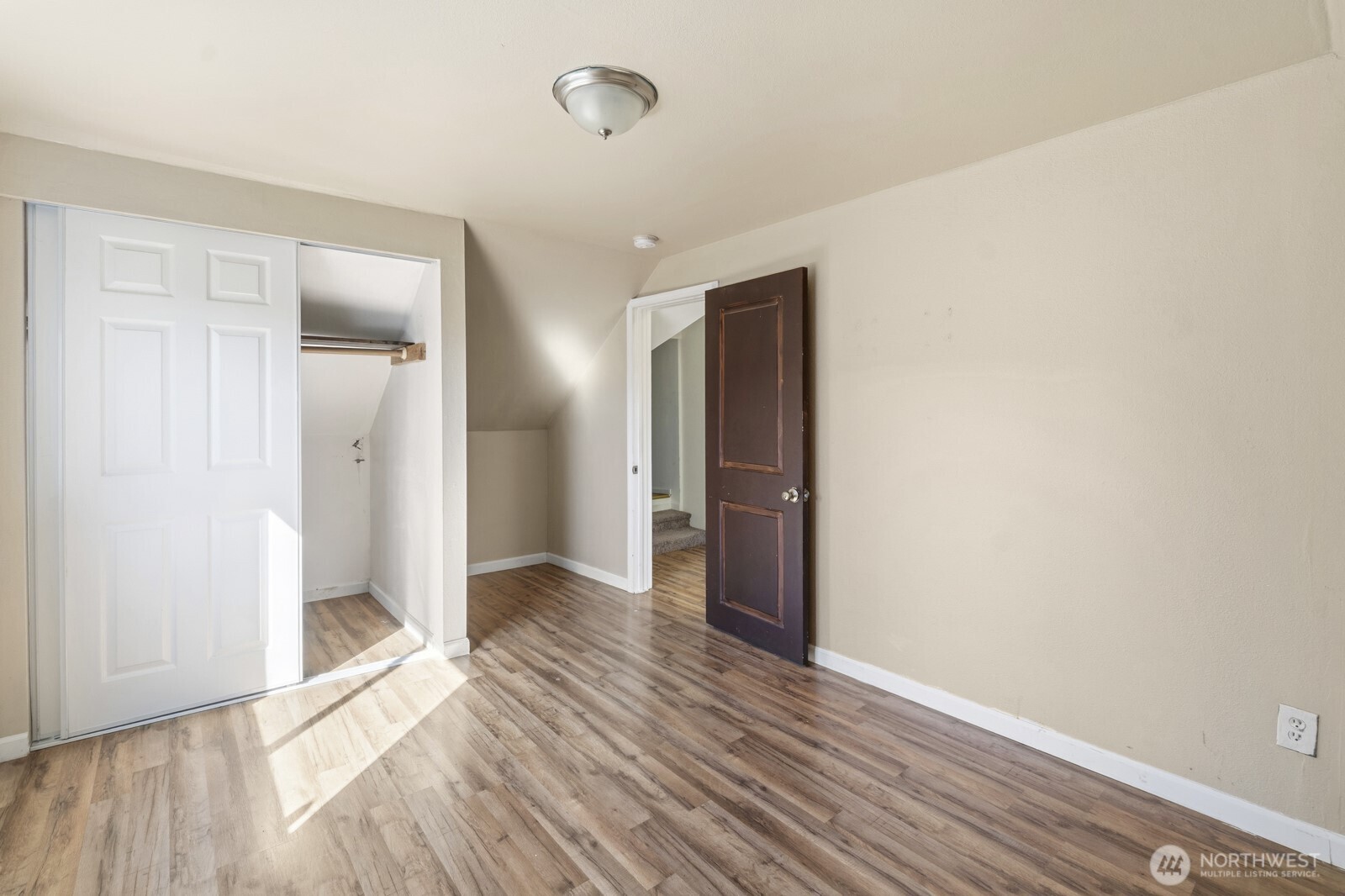 1939 S L Street Property Photo 21
