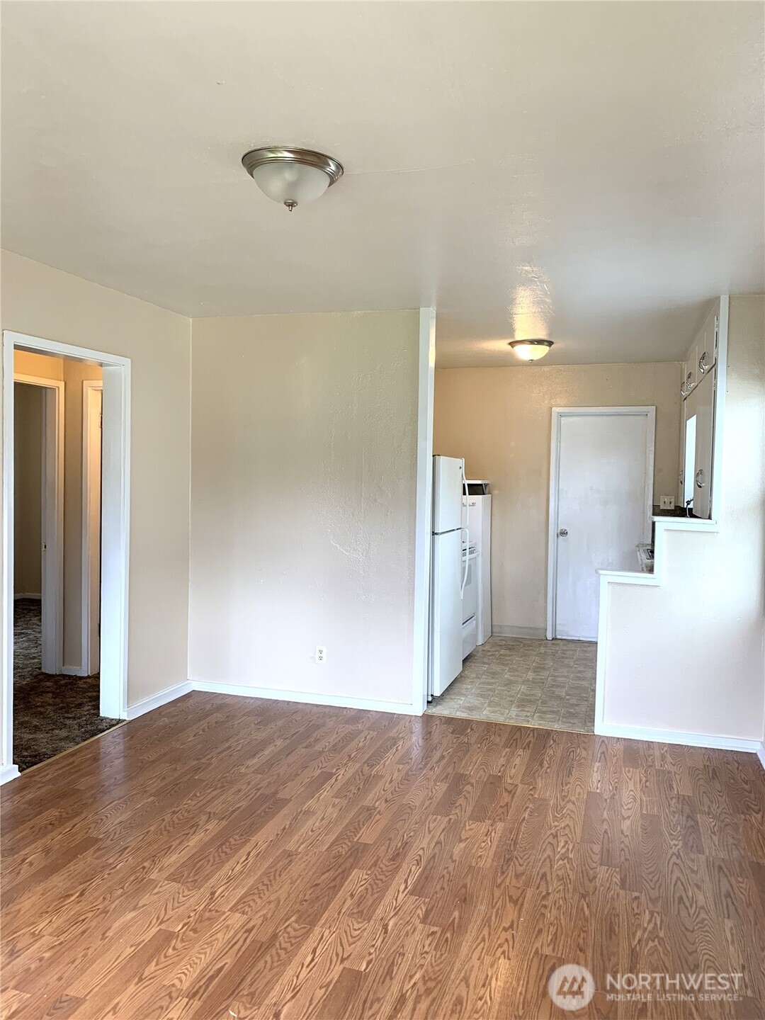 1423 S 7th Avenue Property Photo 5