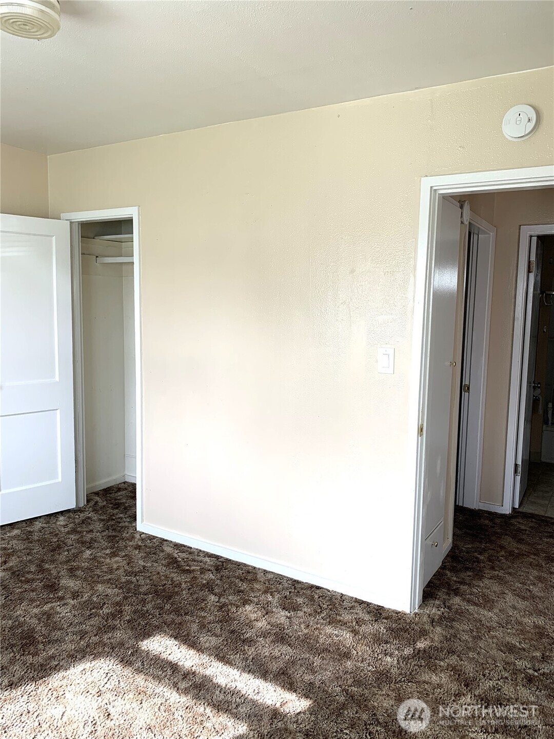 1423 S 7th Avenue Property Photo 13