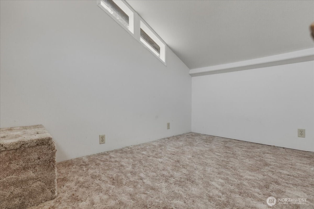 503 Federal Property Photo 15
