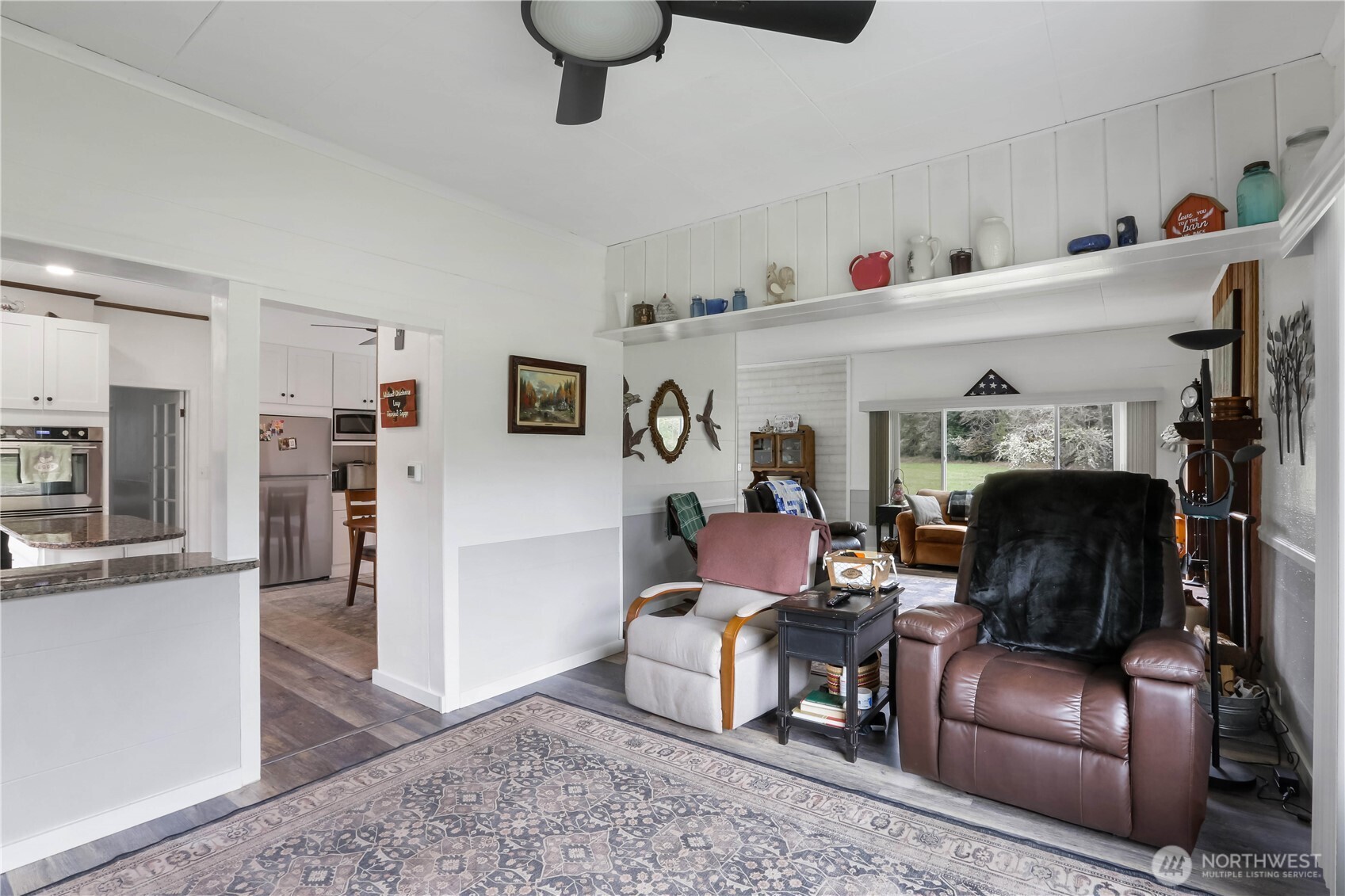 9040 Thunderbird Lane Property Photo 18