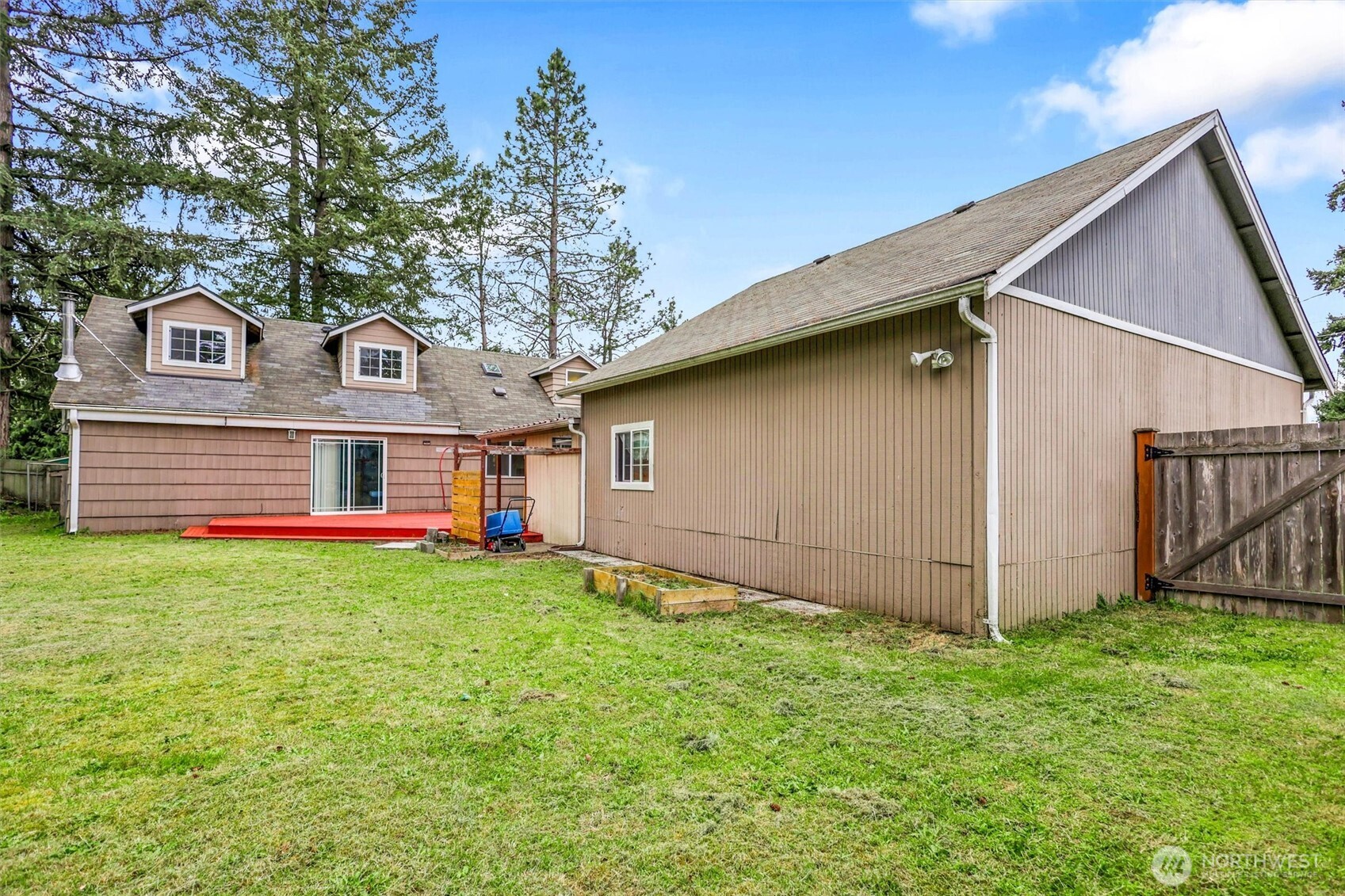 622 141st Street Property Photo 3