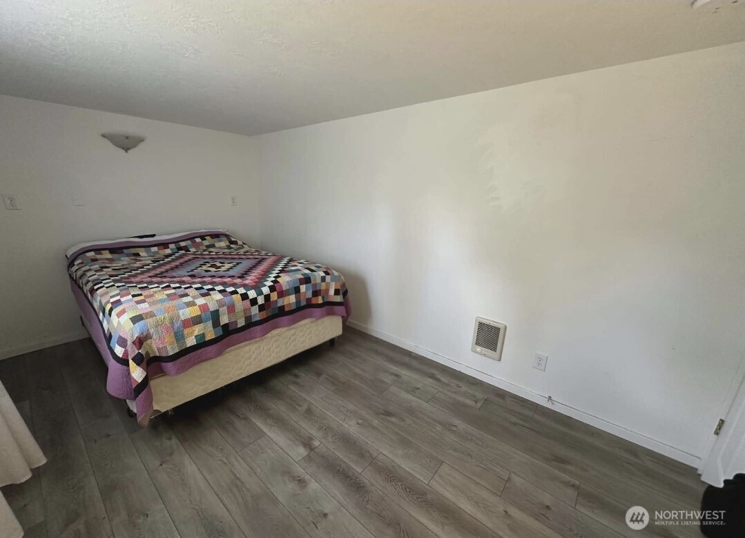 1911 Ocean Beach Boulevard Property Photo 18