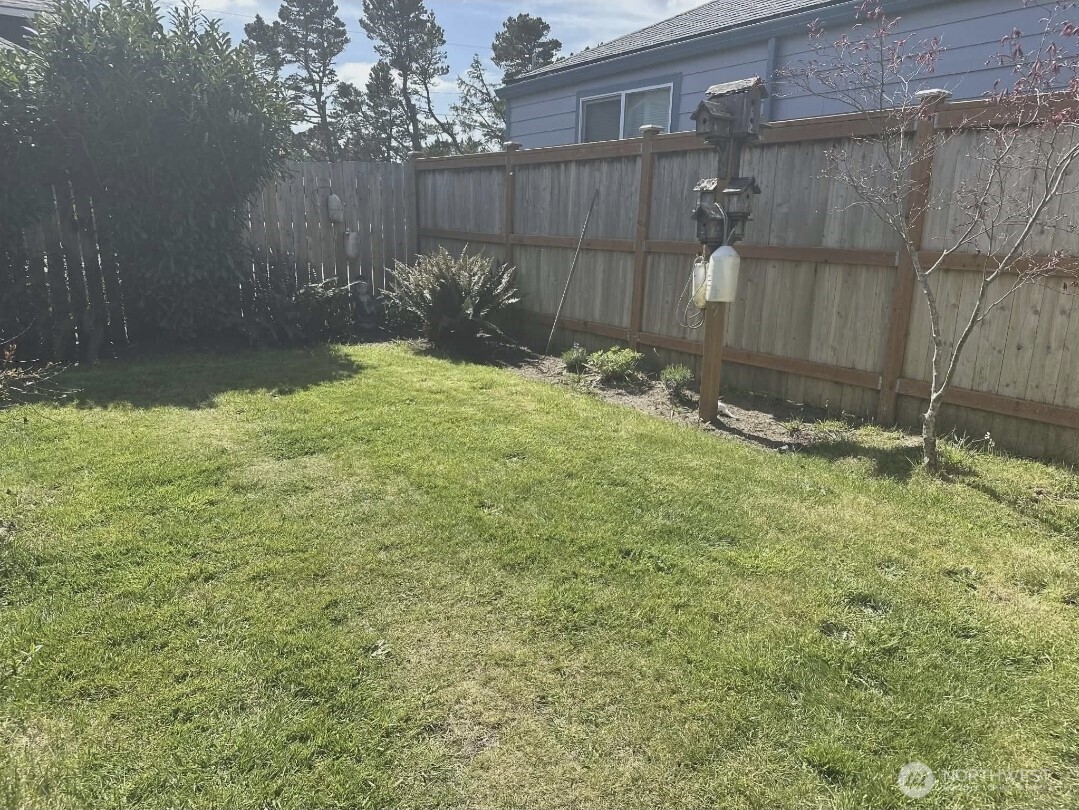 1911 Ocean Beach Boulevard Property Photo 24