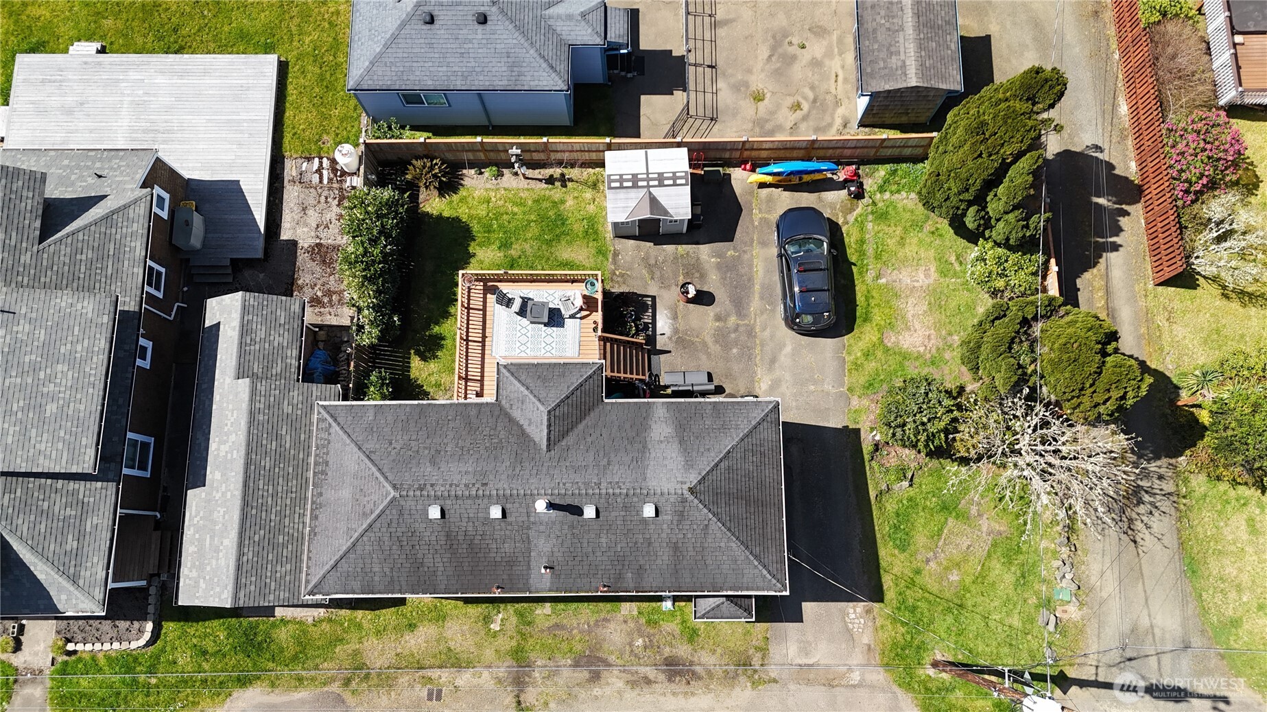 1911 Ocean Beach Boulevard Property Photo 34