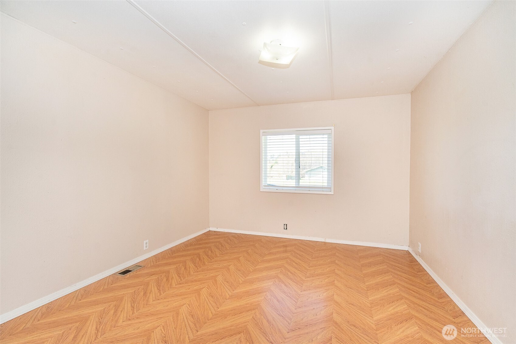 1002 Riepma Avenue Property Photo 11