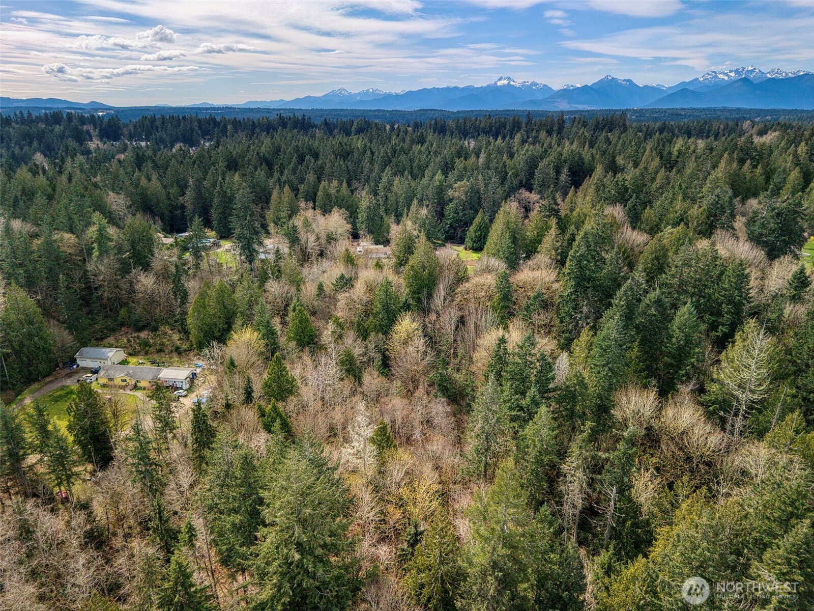 435 Nw Sword Fern Lane Property Photo 3
