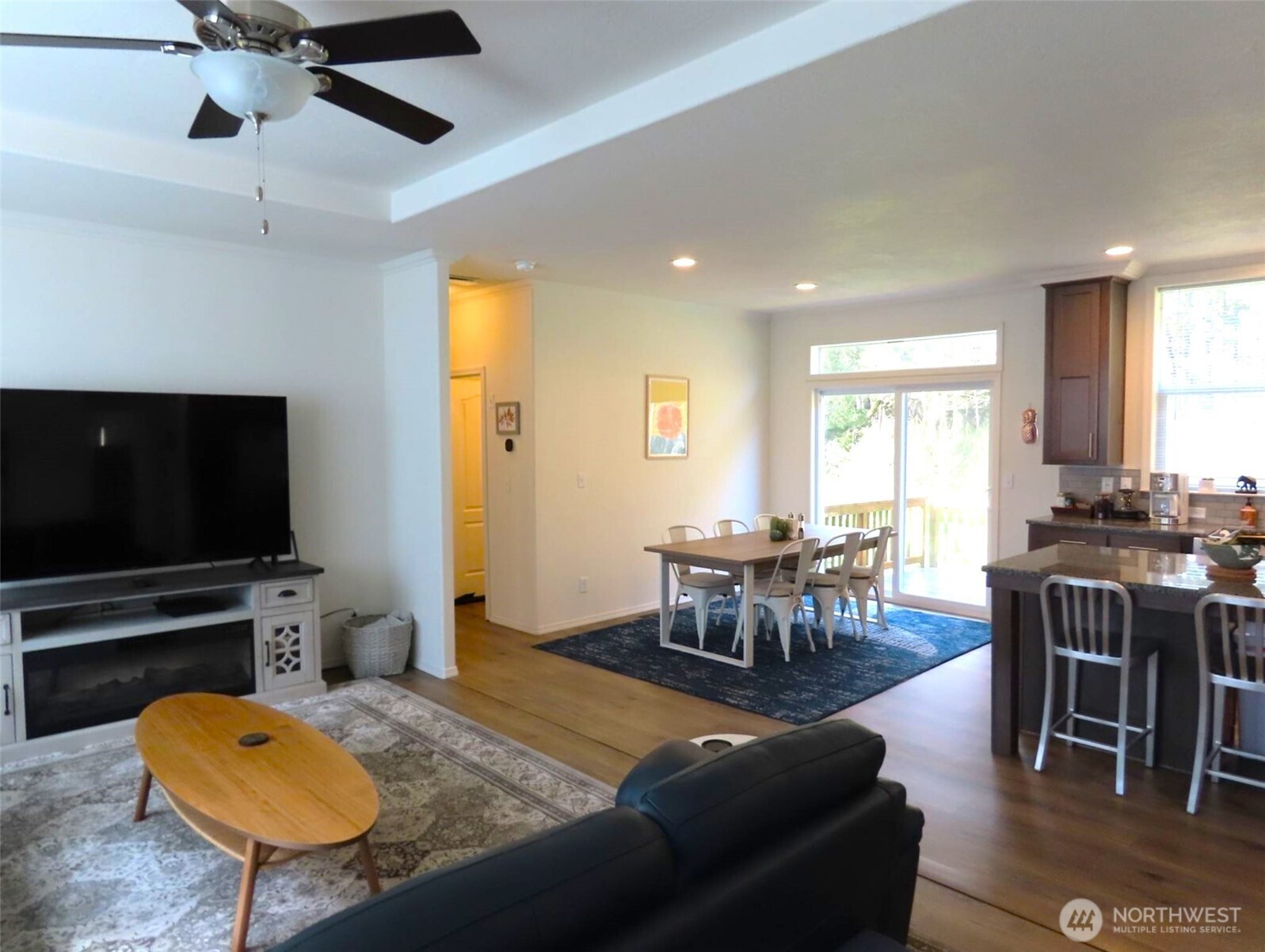 1321 S Melbourne Court Property Photo 5