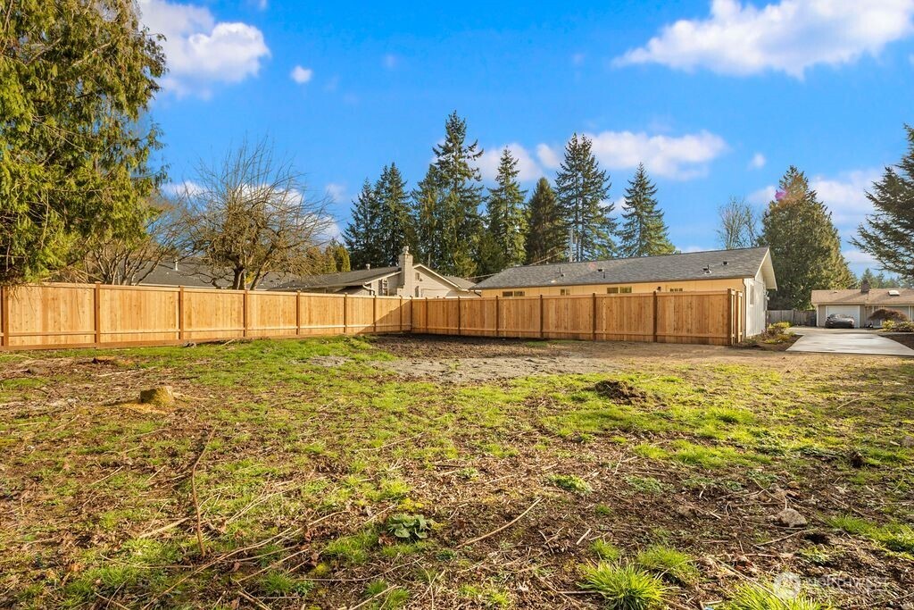 8708 Ne 140th Street B Property Photo 3